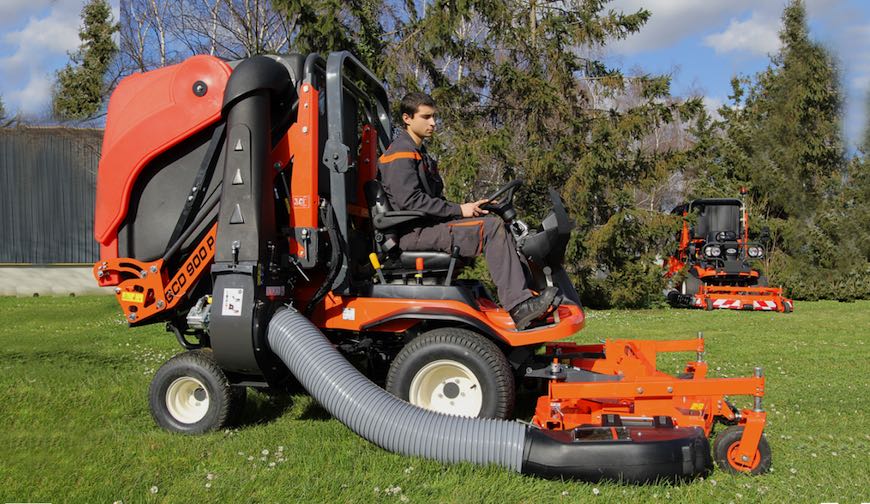 Kubota tracteur et tondeuse professionnelle